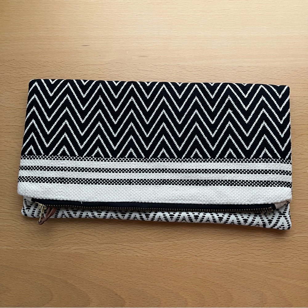 NEW Tribe Alive Reversible Foldover Clutch Purse
